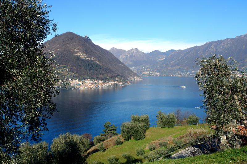 Lago d\'Iseo e Franciacorta Lago d\'Iseo e Franciacorta